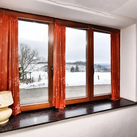 Holiday home Characteristic Arden With Valley Views