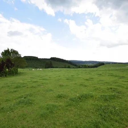 Spacious Stay, Feriehus *