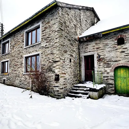 Characteristic Arden With Valley Views Holiday home