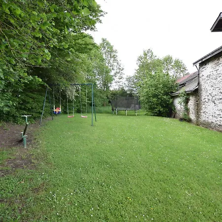 Characteristic Arden With Valley Views *